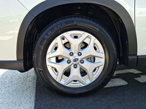 Certified 2023 Subaru Forester AWD/4WD image 8