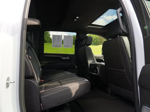Certified 2025 Chevrolet Silverado 3500 High Country w/ High Country Premium Package AWD/4WD image 28