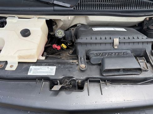 Used 1998 Chevrolet Express 3500 RWD image 5