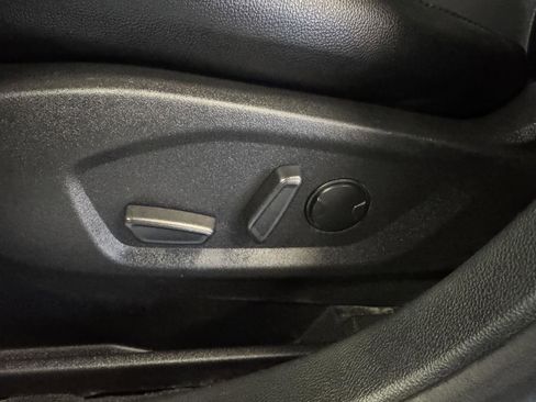 Used 2022 Ford Edge Titanium image 21