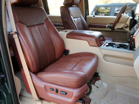 Used 2011 Ford F350 King Ranch w/ FX4 Off Road Pkg image 41