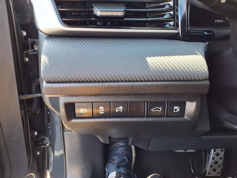 Used 2025 Toyota Camry SE FWD image 17