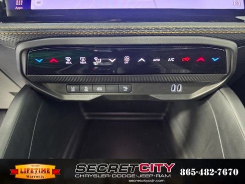 New 2026 Jeep Cherokee Limited AWD/4WD image 23