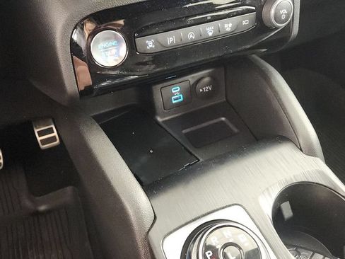 Used 2023 Ford Escape ST-Line Elite w/ Premium Technology Package AWD/4WD image 16