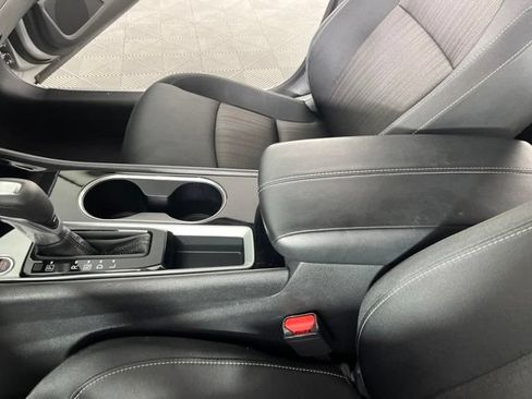 Used 2024 Nissan Altima 2.5 SV FWD image 29