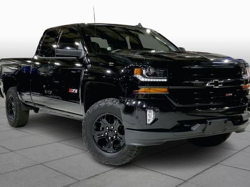 Used 2019 Chevrolet Silverado 1500 LT w/ All Star Edition image 2