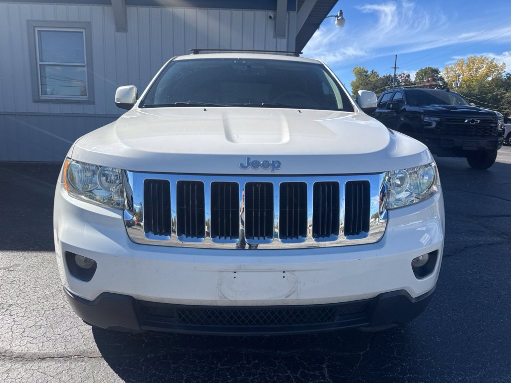 Used 2012 Jeep Grand Cherokee Laredo AWD/4WD image 2