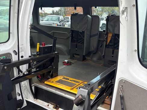 Used 2013 Ford E-350 and Econoline 350 Extended Super Duty w/ PWR Group image 20