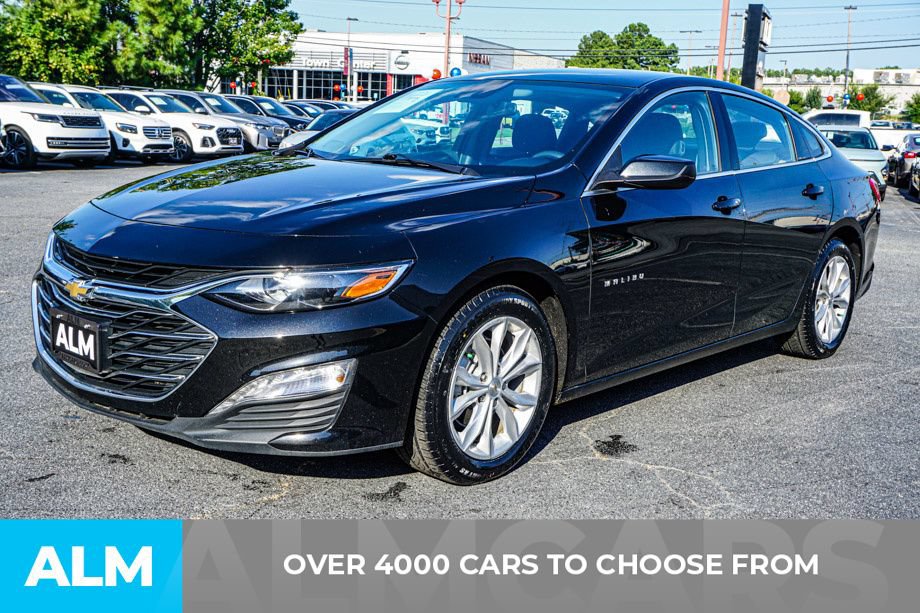 Used 2025 Chevrolet Malibu LT FWD image 2