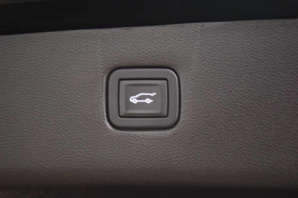 Used 2024 Chevrolet Blazer LT w/ Convenience Package FWD image 24