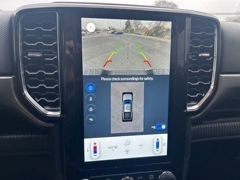 Used 2024 Ford Ranger XLT w/ Technology Package image 10