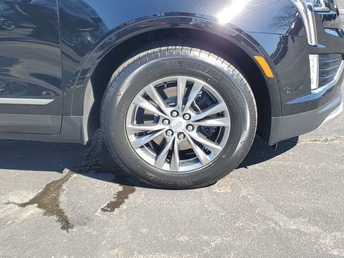 Used 2022 Cadillac XT5 Premium Luxury w/ Technology Package image 9