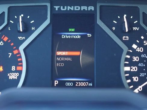 Used 2024 Toyota Tundra SR5 w/ SR5 Premium Package AWD/4WD image 44