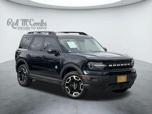Certified 2023 Ford Bronco Sport Outer Banks w/ Tech Package AWD/4WD image 1