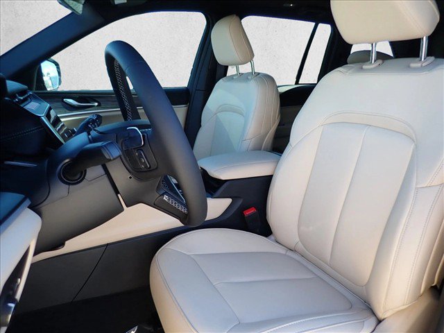 New 2027 Jeep Grand Cherokee Limited AWD/4WD image 11