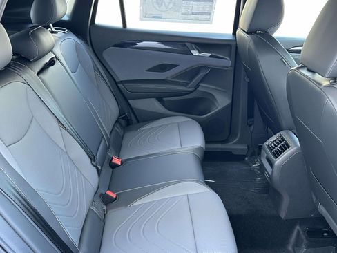 New 2026 Volkswagen Tiguan SE R-Line image 15