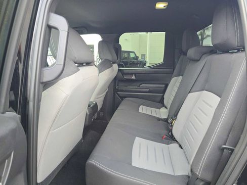 Used 2025 Toyota Tacoma TRD Off-Road image 16