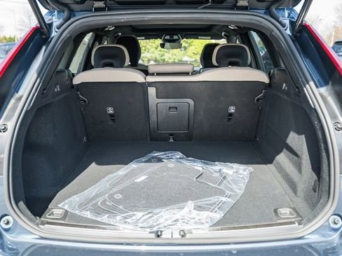 New 2026 Volvo XC60 B5 Plus w/ Climate Package image 10