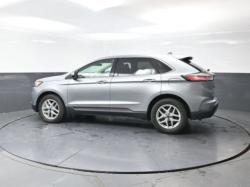 Used 2024 Ford Edge SEL AWD/4WD image 10