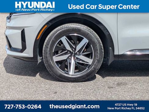 Used 2023 Kia Sorento EX FWD image 10