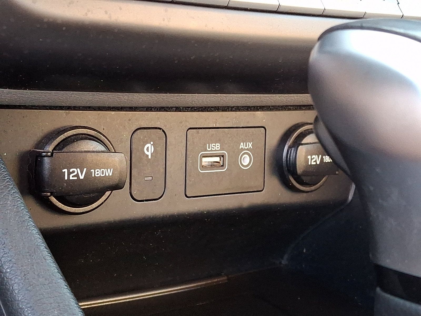 Used 2019 Hyundai Sonata SEL w/ Tech Package 02 FWD image 18