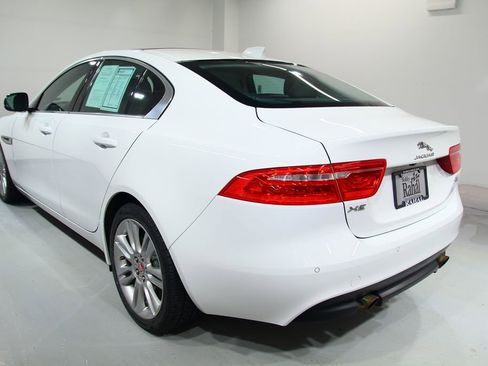 Used 2019 Jaguar XE Prestige AWD/4WD image 15