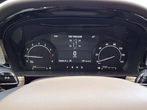 Used 2022 Lincoln Corsair AWD w/ Premium Package image 20