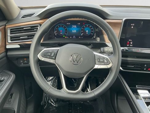 New 2026 Volkswagen Atlas SE image 12