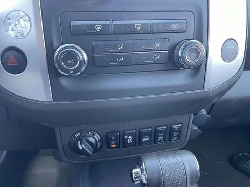 Used 2015 Nissan Xterra PRO-4X w/ Pro-4x Leather Package image 37