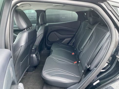 Used 2022 Ford Mustang Mach-E Premium image 9