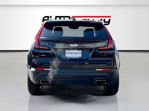 Used 2023 Cadillac XT4 Luxury w/ Cold Weather Package image 6