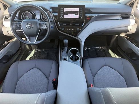 Used 2024 Toyota Camry LE image 10