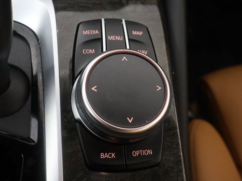 Used 2022 BMW 530i xDrive w/ M Sport Package image 53