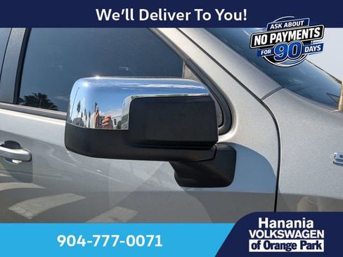 Used 2023 Chevrolet Silverado 1500 LT w/ Leather Package AWD/4WD image 11