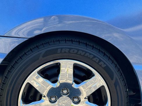 Used 2010 Honda Civic LX image 25