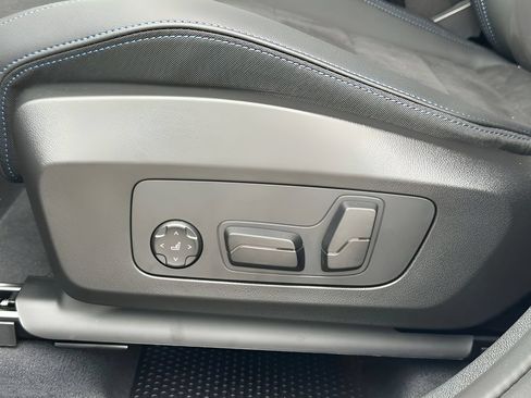 New 2026 BMW X1 M35i w/ Technology Package AWD/4WD image 10