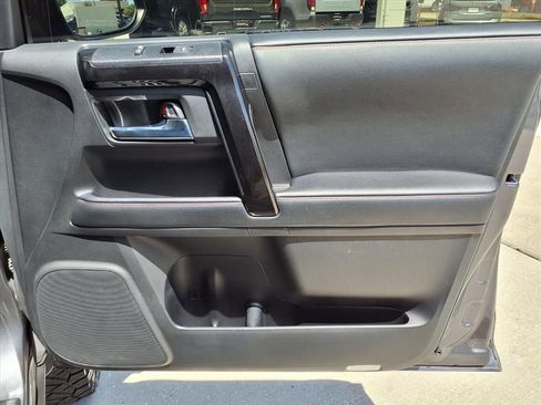 Used 2021 Toyota 4Runner TRD Off-Road Premium w/ Moonroof Package AWD/4WD image 11