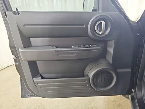 Used 2008 Dodge Nitro SXT image 26