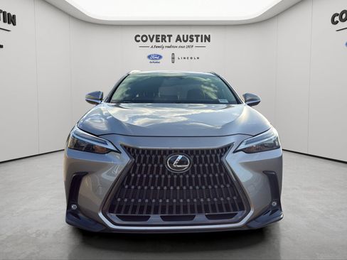 Used 2022 Lexus NX 250 FWD w/ Towing Package (2000 Lbs) image 9