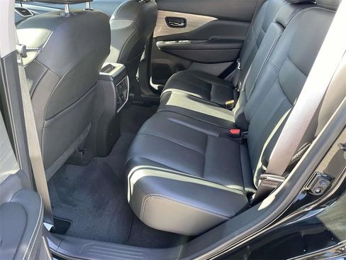 Used 2018 Nissan Murano SL w/ Midnight Edition Package image 8