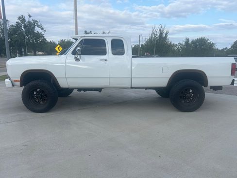 Used 1993 Dodge D/W Truck 250 image 7