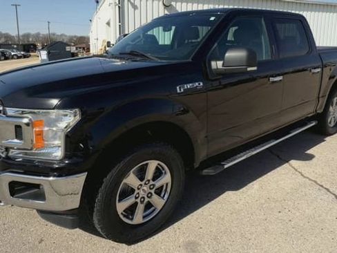 Used 2018 Ford F150 XLT w/ Equipment Group 302A Luxury image 4