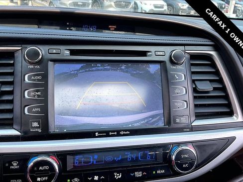 Used 2016 Toyota Highlander Limited FWD image 14