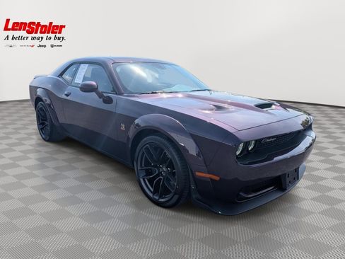 Used 2021 Dodge Challenger R/T Scat Pack RWD image 4