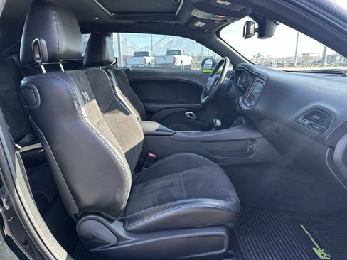 Used 2017 Dodge Challenger R/T Scat Pack image 20