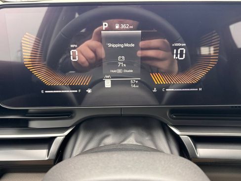 New 2026 Kia Carnival FWD image 19