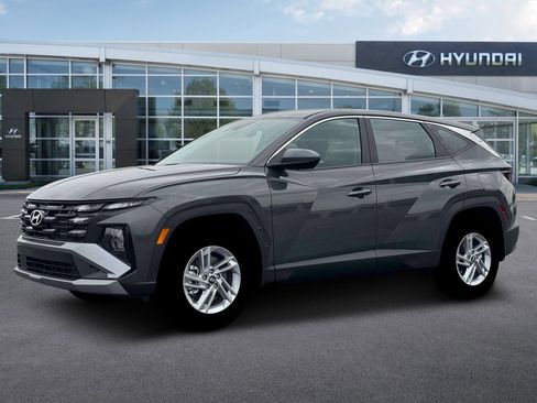 New 2026 Hyundai Tucson SE image 2