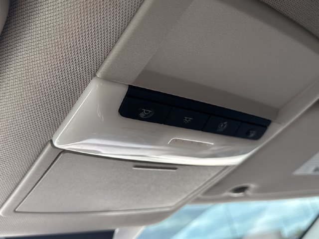 Used 2023 Nissan Rogue S FWD image 37