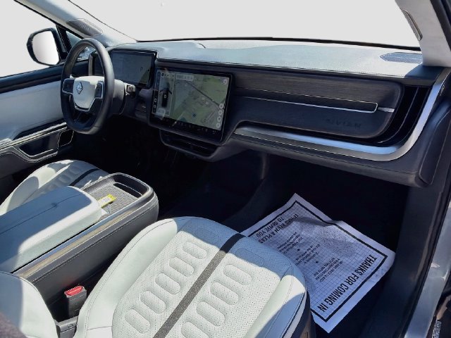 Used 2024 Rivian R1S Adventure Dual AWD/4WD image 15