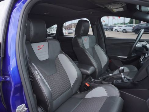 Used 2014 Ford Focus ST w/ Equipment Group 201A FWD image 31